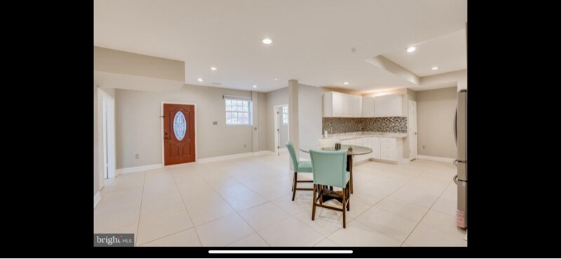 Building Photo - 7332 Bradley Blvd