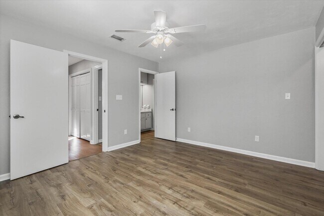 Building Photo - 3108 Ironwood Dr