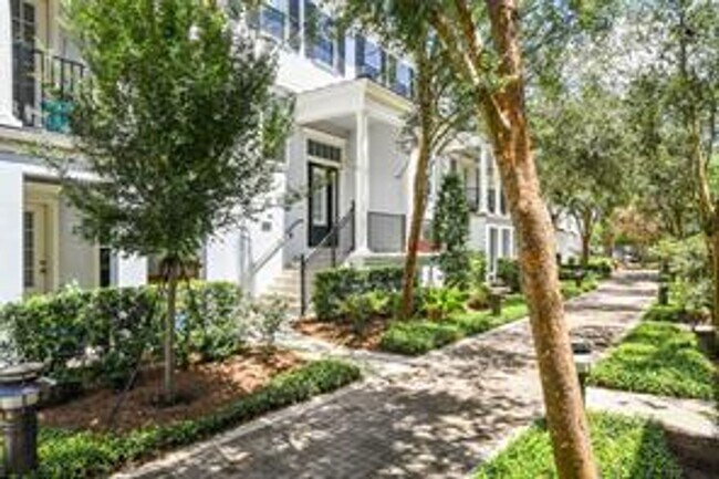 Building Photo - Baldwin Park three story townhome