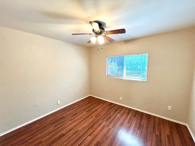 Building Photo - 3402 Longhorn Creek