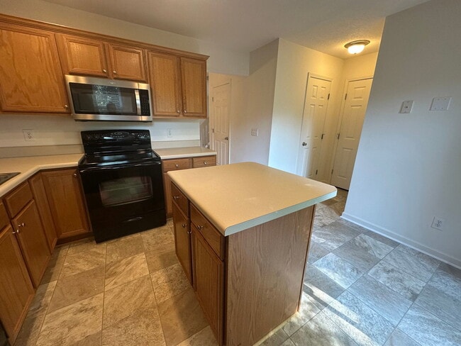 Building Photo - 2544 Halle Ann Cir