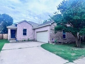 Building Photo - 7109 Bountiful Grove Dr