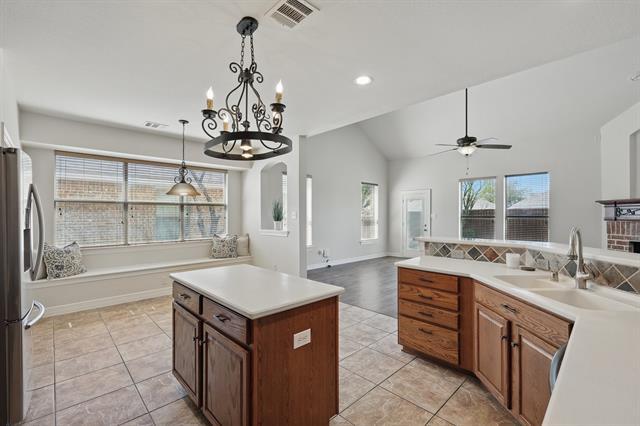 Building Photo - 400 Crossbill Ln