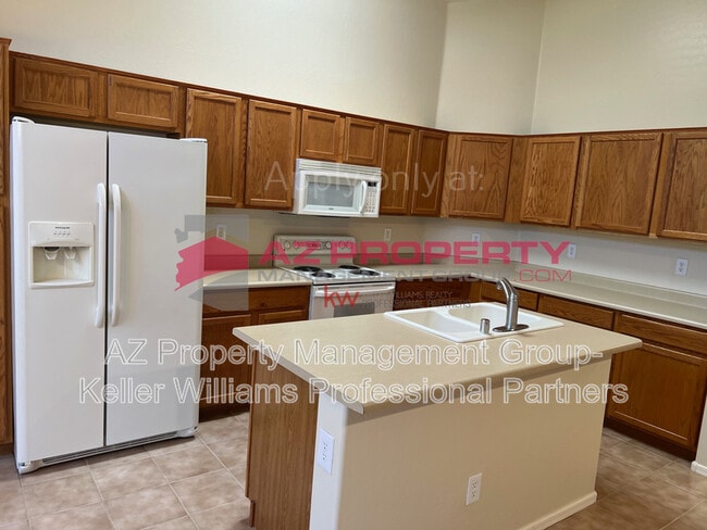 Building Photo - 13718 W Berridge Ln