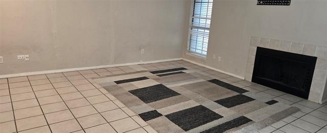 Building Photo - 9601 Walnut St