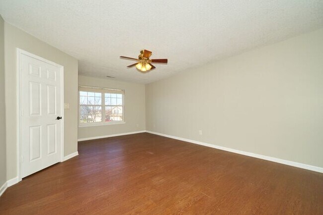 Building Photo - 4 Bedroom in Perry Township!