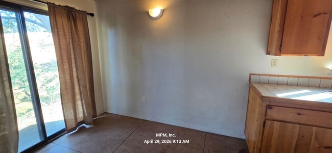 Building Photo - 2 bedroom 1 bath home in Heritage Ranch