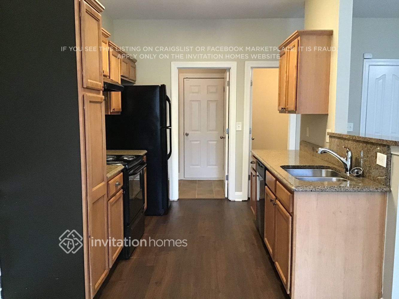 Building Photo - 2076 Barberry Dr