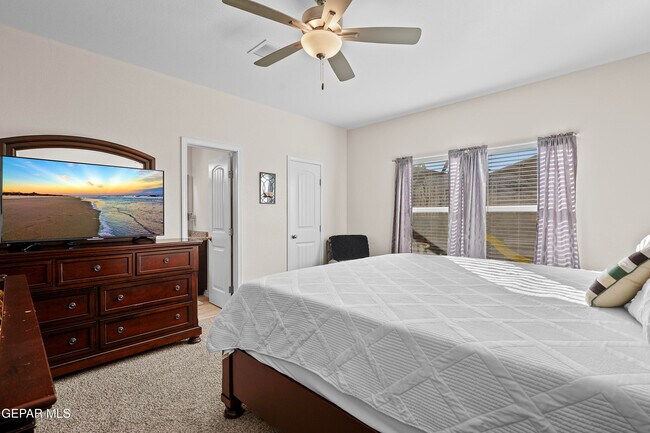 Building Photo - 5025 Marcella Santillana