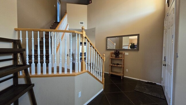 Building Photo - 2 story, 2 car garage, 5 bedroom, coveredpatio, All appliances. move in ready home with solar inc...