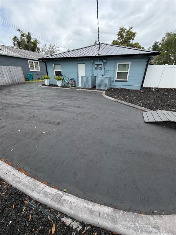 Building Photo - 1423 Asher Ln