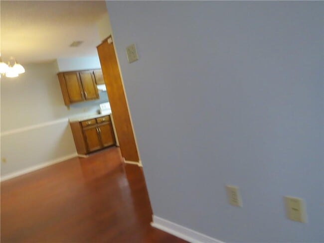 Building Photo - 5636 Bentley Ct