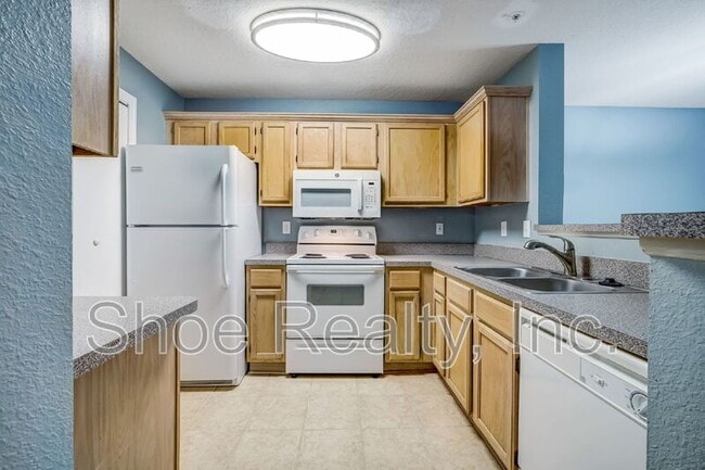 Building Photo - 7701 Timberlin Park Blvd
