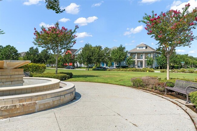 Building Photo - 13833 Behring Ave