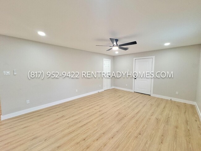 Building Photo - 1416 Fairbanks St