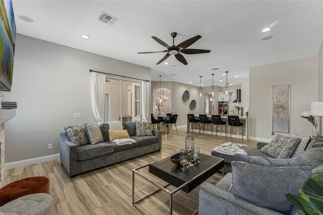 Building Photo - 13333 Zori Ln