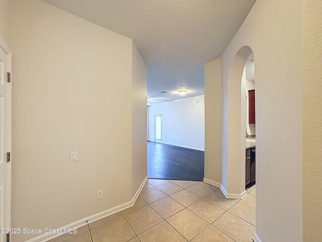 Building Photo - 3848 Lexmark Ln