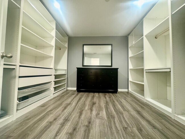 Building Photo - 8809 Polka Way