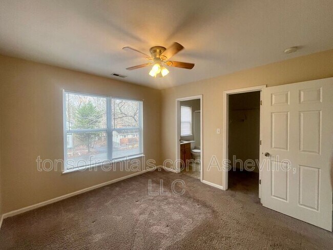Building Photo - 16-A Evergreen Ave