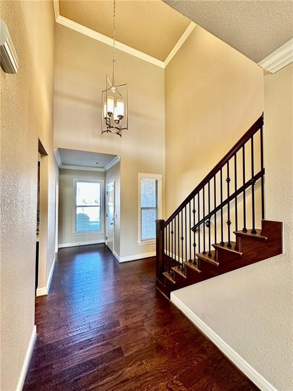 Building Photo - 6613 W Valley View Rd