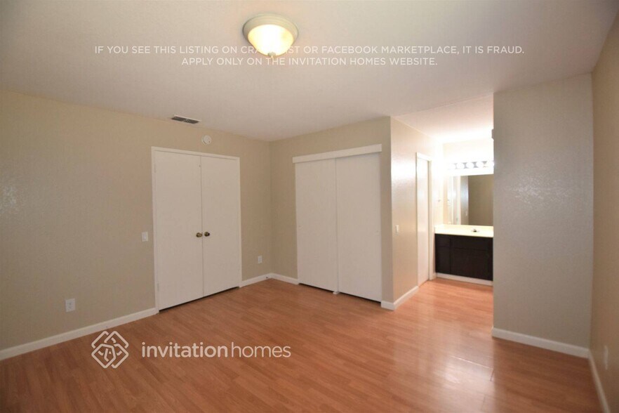 Building Photo - 7241 Old Nave Ct