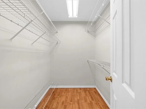 Building Photo - 5660 Mercedes Dr