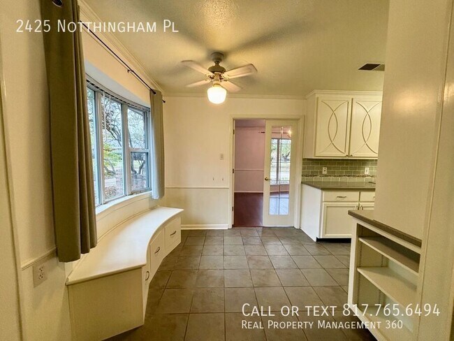 Building Photo - 2425 Notthingham Pl-