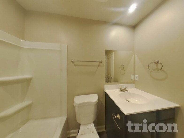 Building Photo - 8514 Hulton Rd