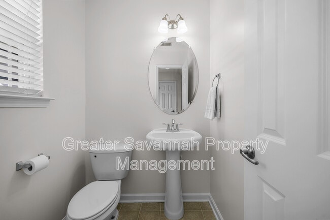 Building Photo - 70 Winter Lake Cir