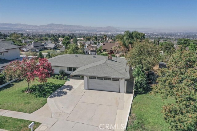 Building Photo - 3803 Piedmont Dr