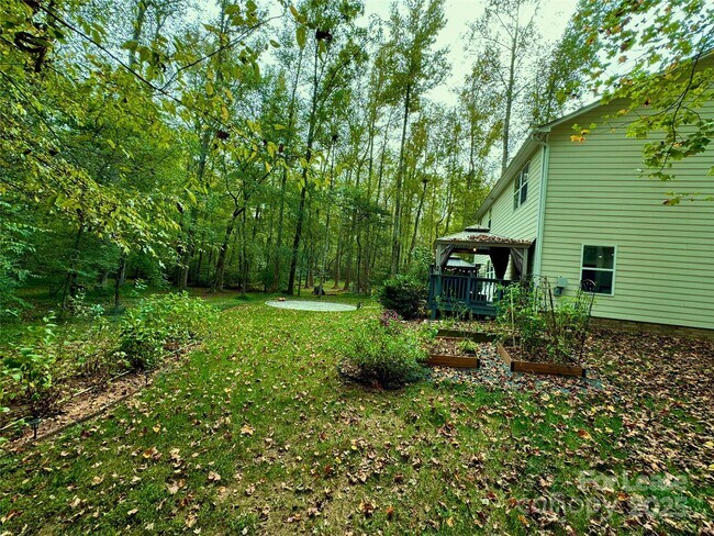 Building Photo - 8419 Aspen Ct