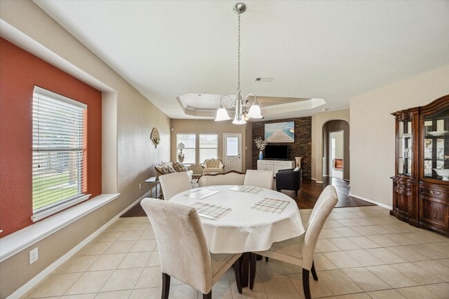 Building Photo - 919 E Tide Bay Cir