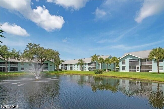Building Photo - 185 Grand Oaks Way