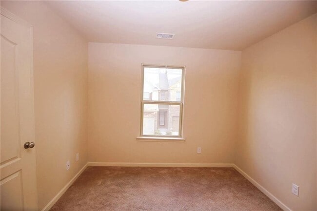 Building Photo - 2293 Spicy Pine Dr
