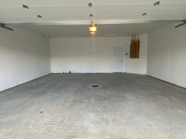 Building Photo - NEW CONSTRUCTION - MODERN LIVING: 3 bdrm/2 bath