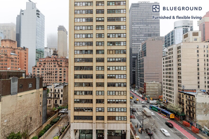 Building Photo - 556 3rd Ave