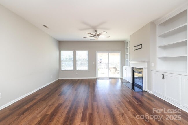 Building Photo - 1512 Sunflower Field Pl