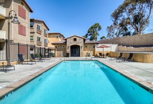 Building Photo - Bella Vita Apartments