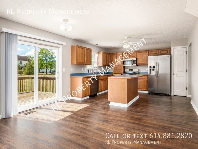 Building Photo - Beautiful 4 bedroom 2.5 bathroom home in M...