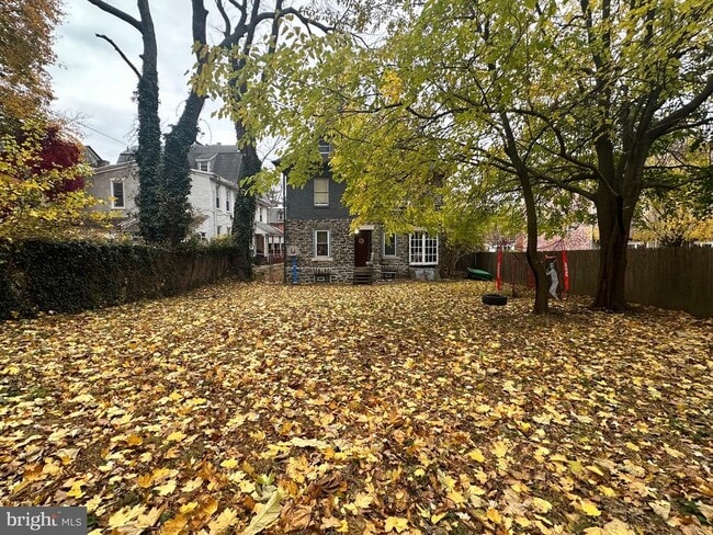 Building Photo - 111 E Gorgas Ln