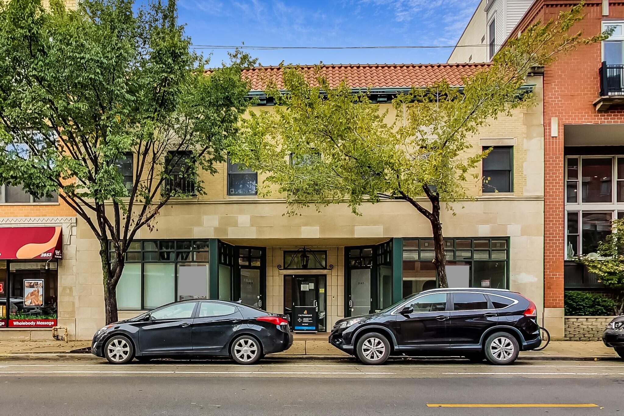 Building Photo - 2849 N Lincoln Ave