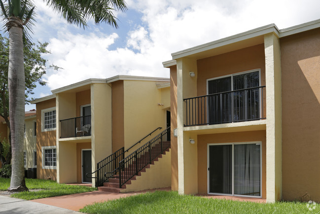 Front View - Pembroke Park Apartments