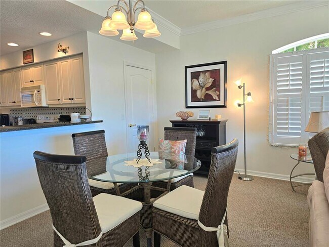 Building Photo - 6446 7th Ave Cir W