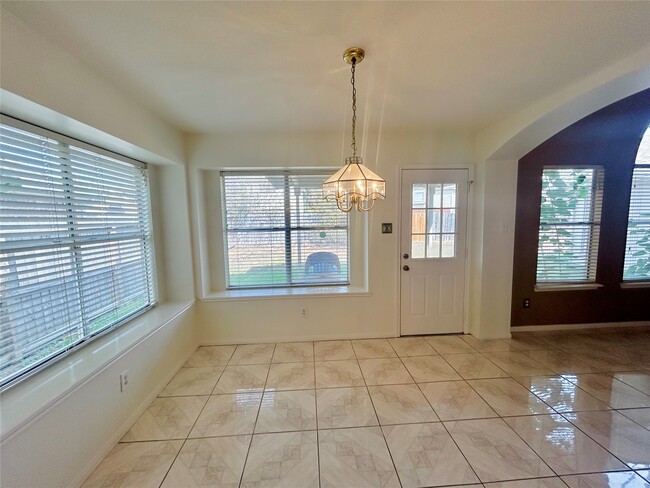 Building Photo - 12422 Glenleigh Dr