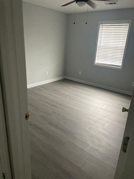 Building Photo - 2606 Kennon Ct