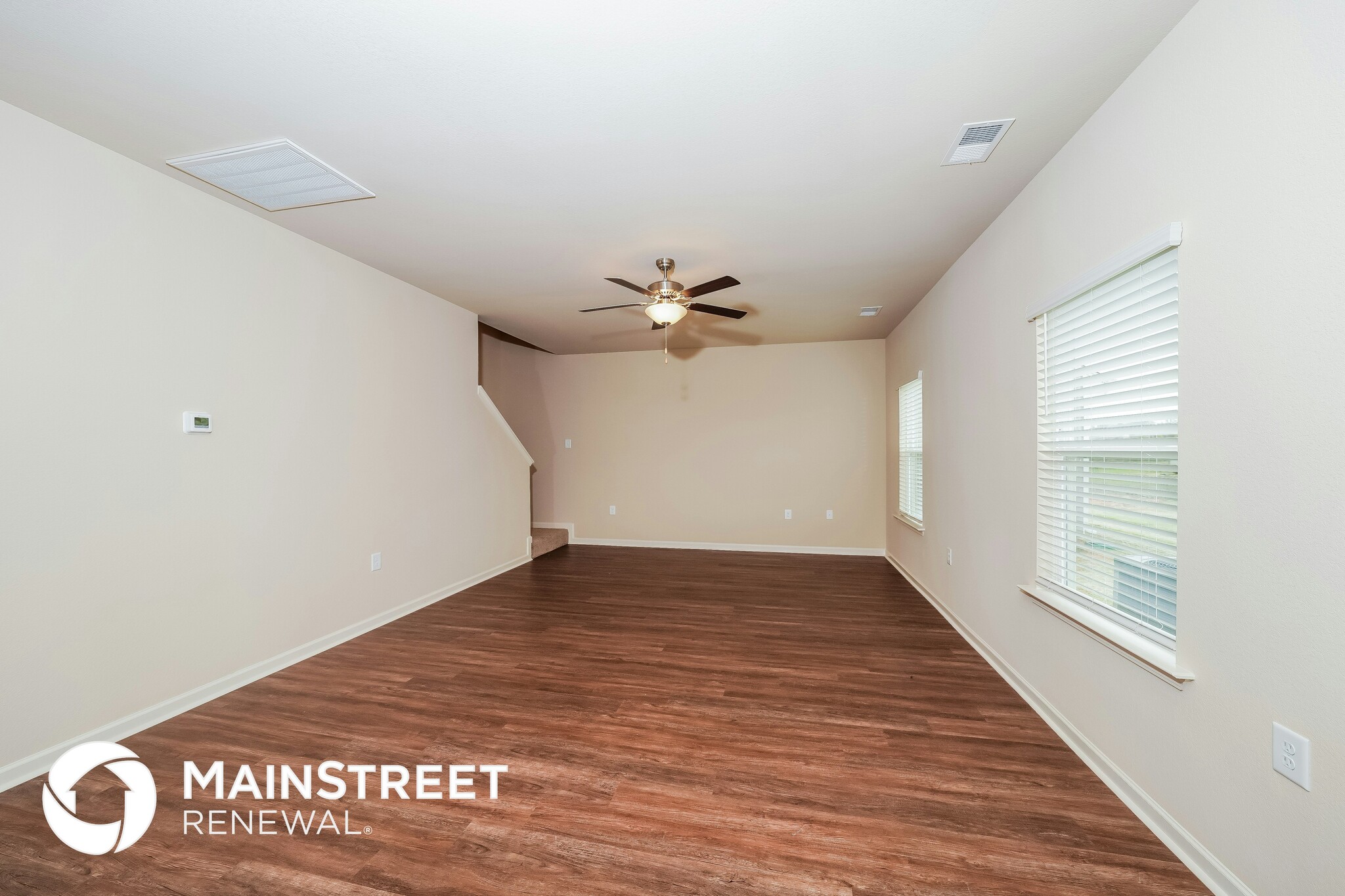 Building Photo - 595 Clover Cir