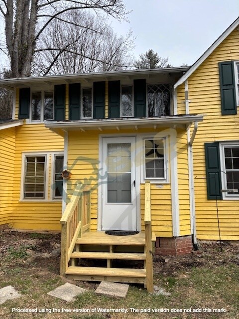 Building Photo - 85 Pennwood Ln