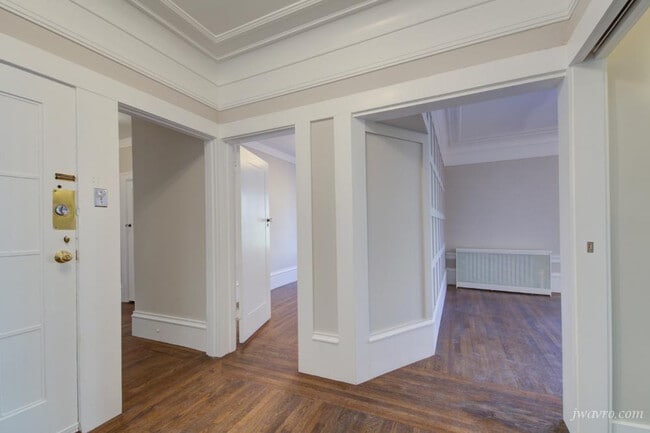 Building Photo - 2989 Jackson St