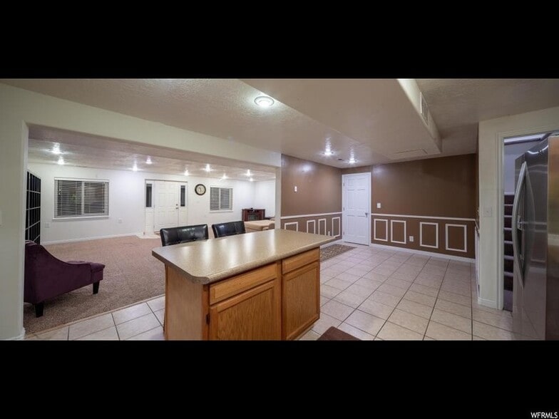 Building Photo - 10167 N Cottonwood Dr