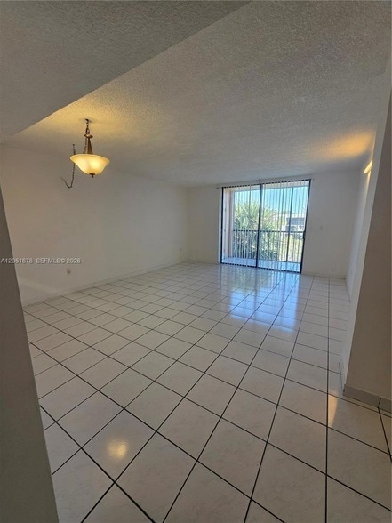 Building Photo - 8600 SW 133rd Avenue Rd